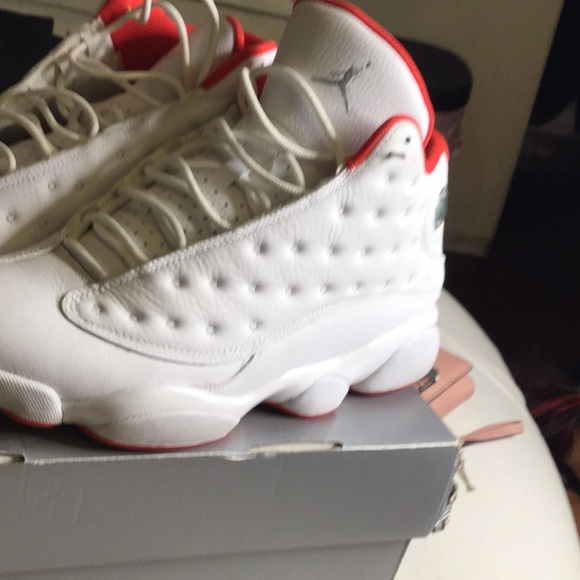 Air Jordan 13 Retro - Picture 2 of 8